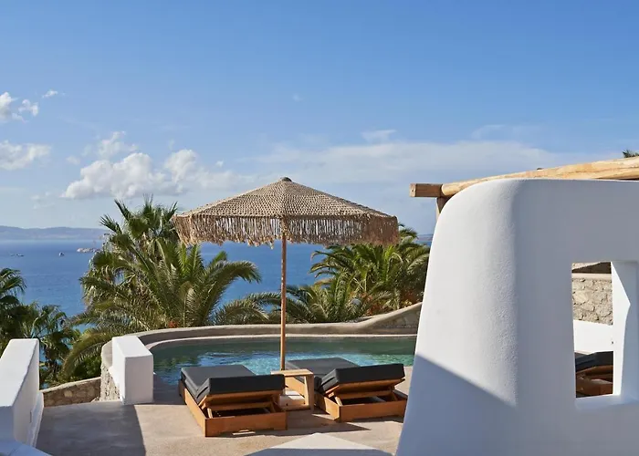 Hill Club Naxos Vila *