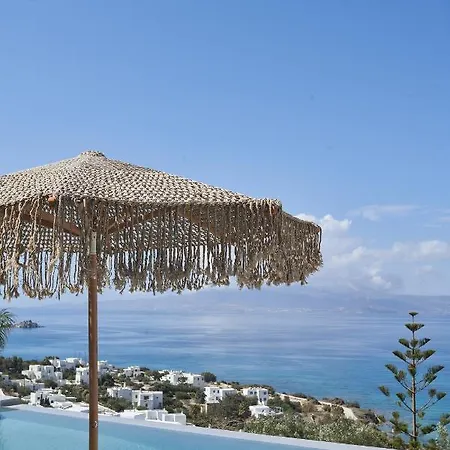 Hill Club Naxos Pláka